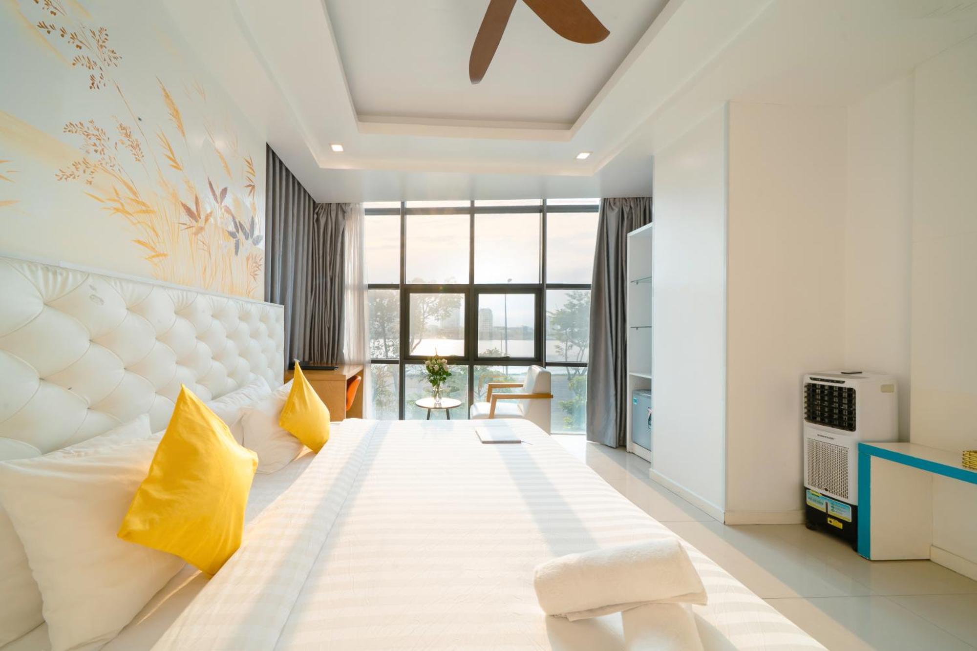 Star City Riverside Hotel By Haviland Da Nang Dış mekan fotoğraf